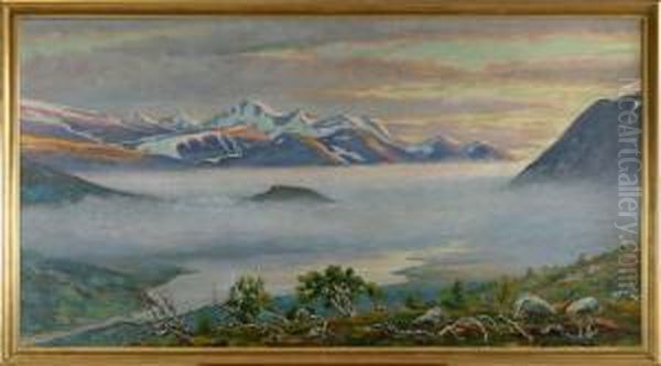 Fjallandskap Med Sjo I Dimma - view 1