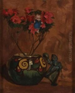Vaso Di Fiori Con Pupazzetto Lenci Appeso A Un Ramo E Statuina Posata Accanto