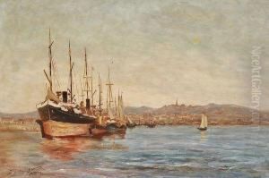 Navire Francais Pres D'un Port