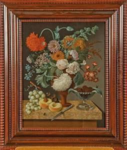 Vase De Fleurs Et Fruits Sur Un Entablement