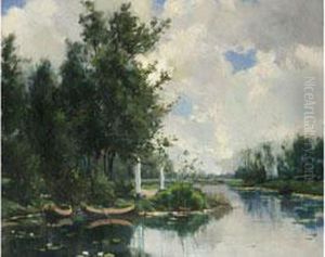 Baumgesaumter Fluss Mit Ruderbooten