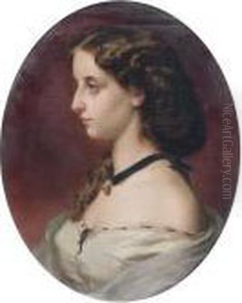 Portrait De Jeune Femme De Profil - view 1