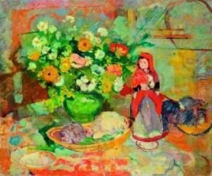 Poupee Et Vase De Fleurs Sur Une Table