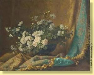 Composition Aux Roses Sur Fond De Tapisserie