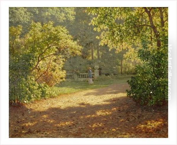 Automne, Jeune Femme Dans Un Parc - view 1