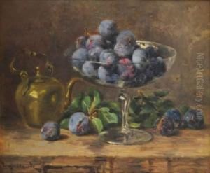 Nature Morte Au Presentoir De Quetsches