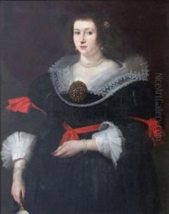 Portrait De Femme A Robe De Dentelle Et Ruban Rouge
