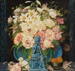 Buddha Vor Pfingstrosenstraus.