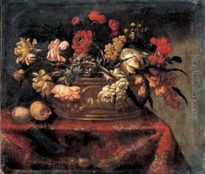 Composizione Di Fiori Entro Una Coppa In Metallo Sbalzato