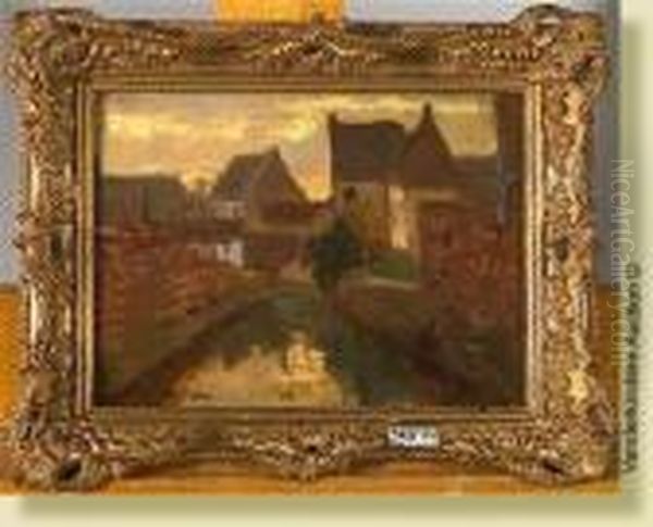 Canal Entre Les Maisons - view 1