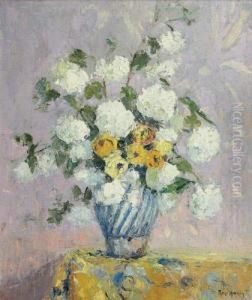 Bouquet De Fleurs, Boule De
Neige 1928 Huile Sur Toile Marouflee Sur Panneau Signee En Bas A Droite. Bouquet De Fleurs, Boule De
Neige 1928 Huile Sur Toile Marouflee Sur Panneau Signee En Bas A Droite.