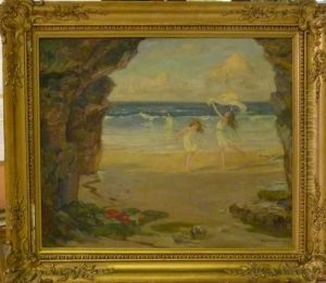 Lekande Flickor Pa Strand. by Arthur Henry Jenkins