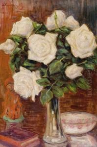 Biale Roze W Wazonie by Leon Kowalski