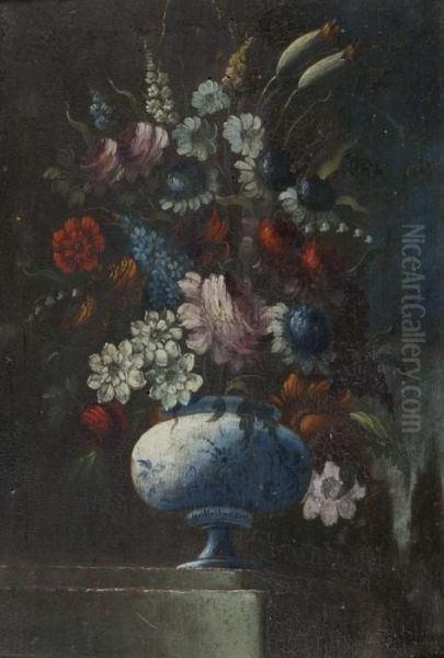 Bouquet De Fleurs Dans Un Vase Sur Un Entablement - view 1