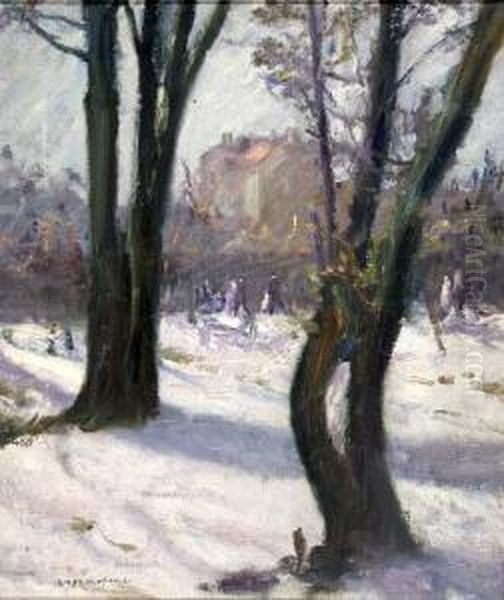 Winterliche Parklandschaft In Munchen-harlaching Mit Flanierenden Personen - view 1