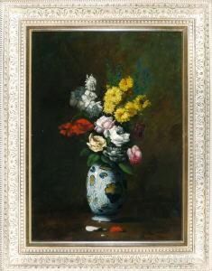 Bunter Blumenstraus Mit Rosen In Porzellanvase Vor Dunklem Hintergrund
