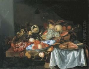Fruits, Porcelaine, Verre Et Jambon Sur Un Rebord