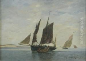 Bateaux Devant Une Cote Rocheuse