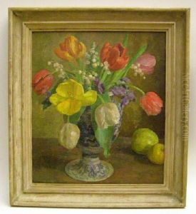 Stilleben. Auf Einem Tisch
Blaustaffierte Vase Mit Tulpen Und Maiglockchen, Rechts Zwei Apfel.
Unten Rechts Signiert Und Datiert Tanck 43. Ol Auf Malkarton, 42,5 X 37
Cm. by Walter Tanck