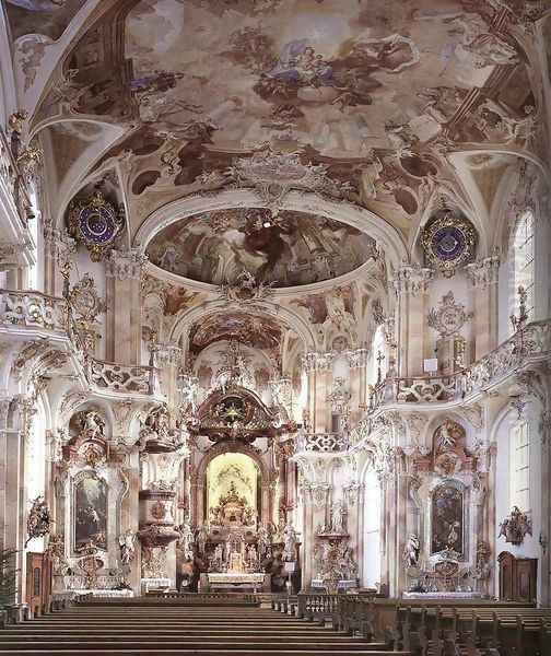 Interior with stucco decoration - view 1