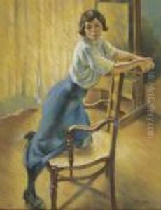 Junge Frau In Interieur