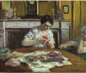Femme Cousant