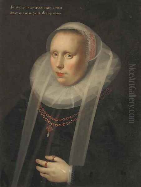 Portrait of a lady, half-length, in a ruff collar and a black silk dress, wearing a gold chain - view 1