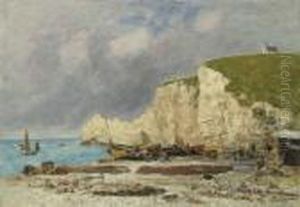 Etretat. Barques Echouees Et Falaise D'amont Etretat. Barques Echouees Et Falaise D'amont