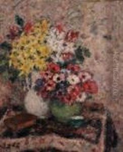 Deux Bouquets De Fleurs