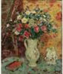 Vase De Fleurs Au Livre Rouge