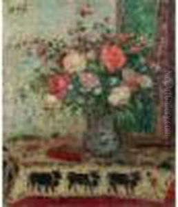 Vase De Fleurs Au Livre Rouge Sur Un Foulard Orne De Vaches