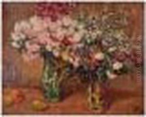 Deux Vases De Fleurs