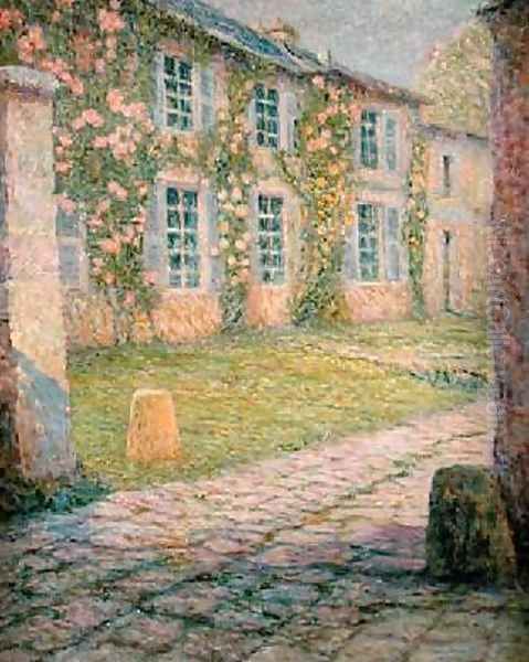 The House with Roses Versailles - view 1