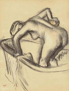 Femme S'epongeant Le Dos