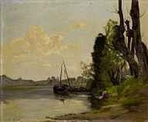 Baumbestandenes Flussufer Mit Voranker Liegendem Boot Baumbestandenes Flussufer Mit Voranker Liegendem Boot