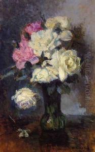 Bouquet of Roses in a Vase Bouquet of Roses in a Vase