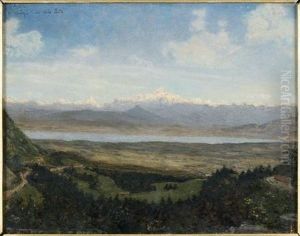 Vue D'un Lac Pres D'une Chaine De Montagnes