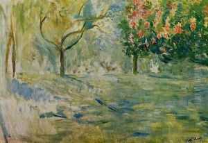 Avenue du Bois de Boulogne in Spring