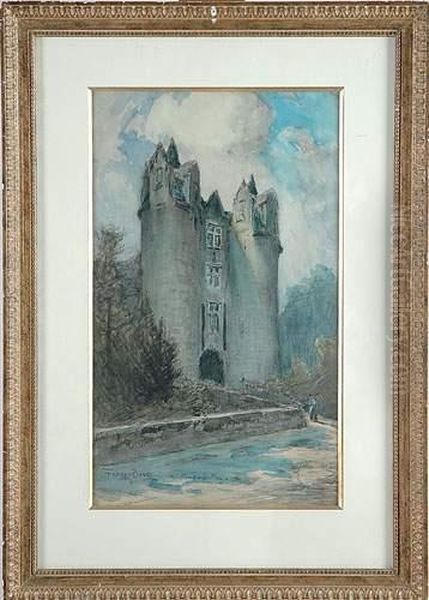 Chateau De Montreuil-bellay - view 1