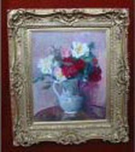 Bouquet De Fleur Dans Le Pichet Enporcelaine