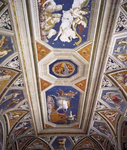 Ceiling decoration - view 1