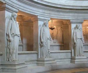 Douze statues de Victoires (Twelve Victory Statues)
