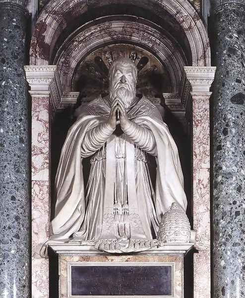 Statue of Sixtus V - view 1