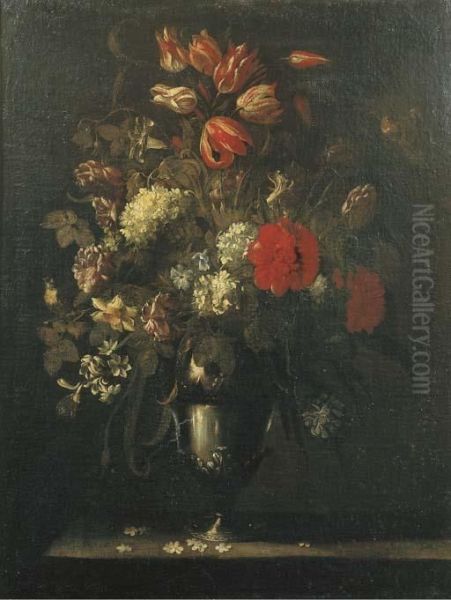 Garofani, Tulipani, Campanule E
Altri Fiori In Un Vaso Di Metallosu Un Piano Di Pietra E Piccoli Uccelli - view 1