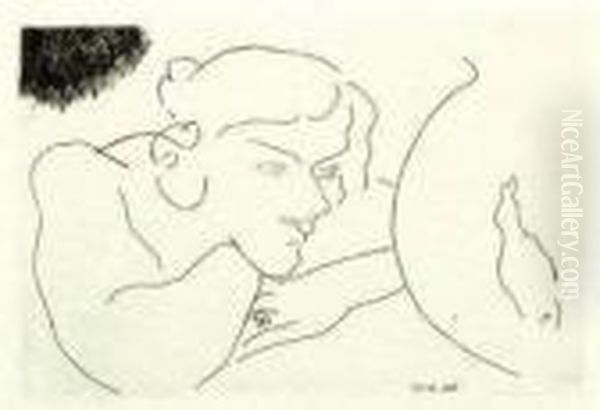 Jeune Femme Observant Les Evolutions D'un Poisson - view 1