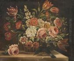 Bouquets De Fleurs Sur Des Entablements