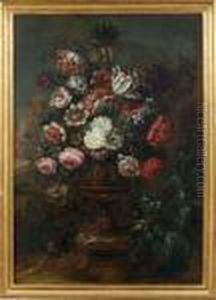 Vase De Fleurs Sur Un Fond De Paysage