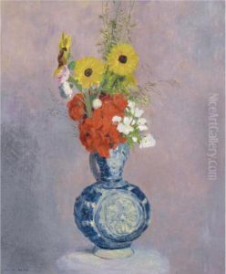 Bouquet De Fleurs Dans Un Vase Bleu