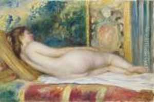 Femme Nue Au Canape