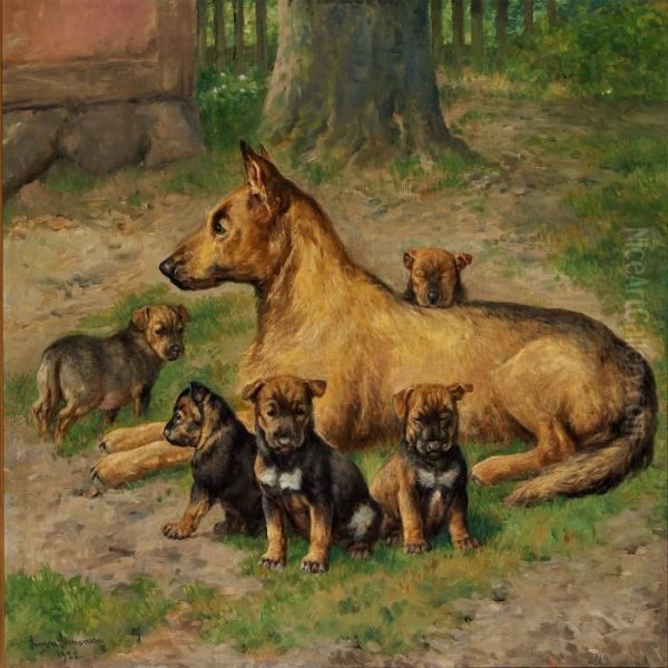 En Schaeferhund Med Sine Hvalpe - view 1